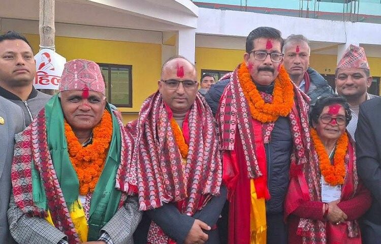 सत्ता गठबन्धन १८ स्थानमा विजयी